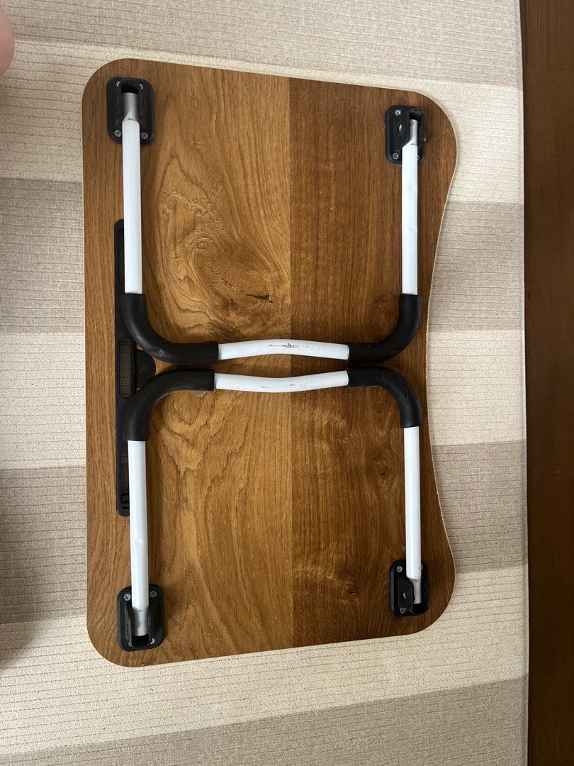 Foldable work table (Category: Tables & Sets) located in Singapore. Submitted by jjadeo (Listing ID 1326676580, Image 3). Description: .