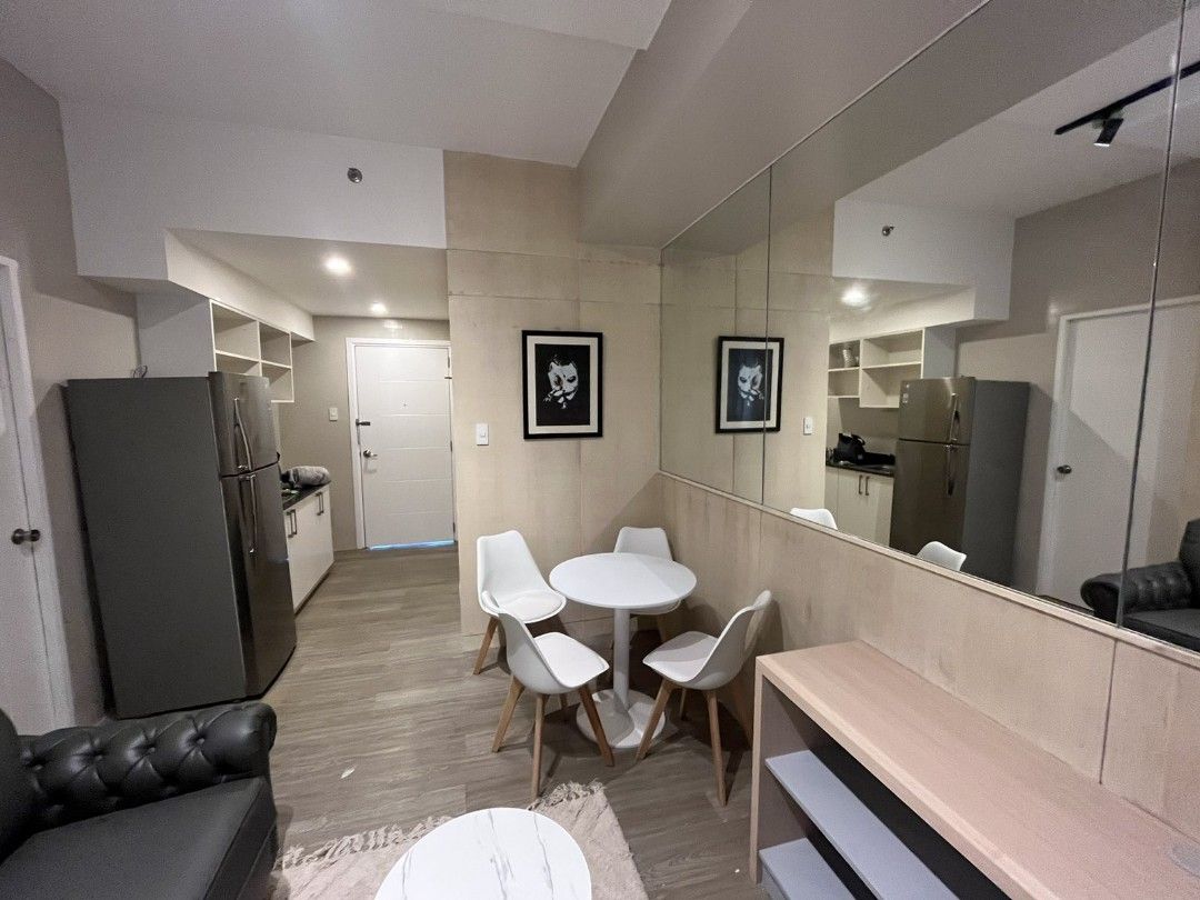 For Sale (Category: Apartments & Condos) located in Pasig City. Submitted by moimoigo (Listing ID 1326680397, Image 2). Description: For sale 21st floor 2 Units (2117) (2118) 40sqm fully renovated 4 bunk beds 2 toilet and bath entertainment area 1 sofa bed Look for: Moises Go. 09178359800.