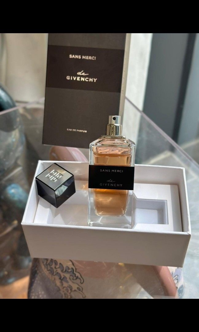 Givenchy Sans Merci 香水