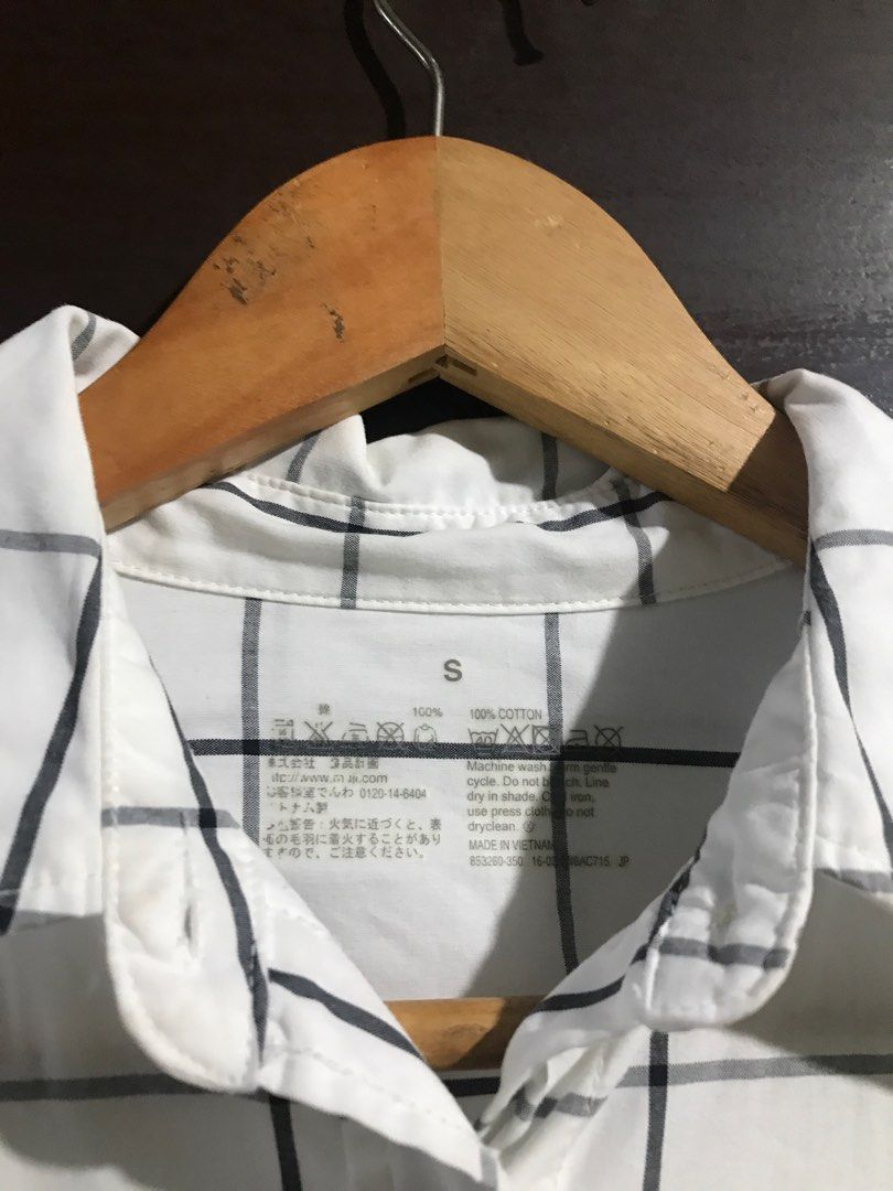 GU Check Shirt Dress (Category: Dresses) located in Manaoag. Submitted by love.abgl (Listing ID 1326807582, Image 3). Description: MUJI Check Shirt One-piece Dress Small on tag W: 21 L: 36.5 No issue Mine: 450 + sf ✔️(First to pay will get the item) Mop: gcash Mod: jnt Note: Color may vary due to lighting & camera. Always manage your expectations..