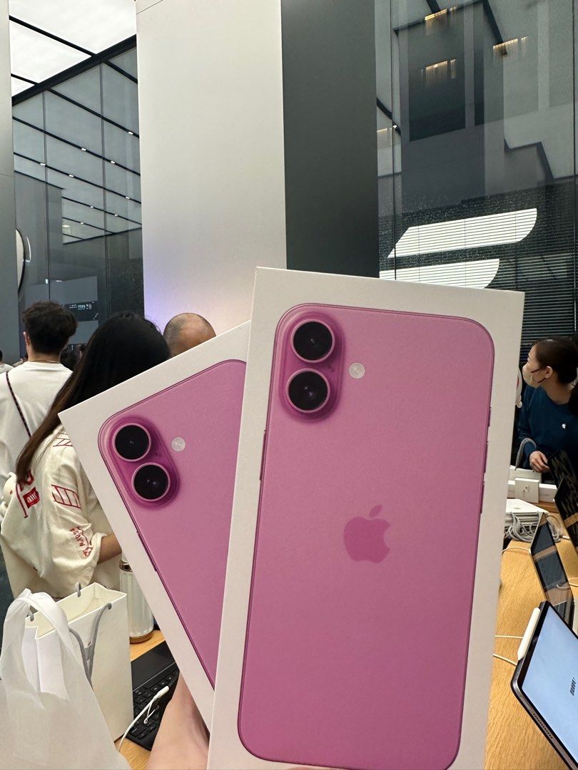 Iphone 16 (Category: iPhone 16 Series) located in Makati City. Submitted by iamteenav (Listing ID 1326779216, Image 1). Description: On hand manila ₱63,990 256GB - Pink iphone 16 ₱69,490 256GB - Pink iphone 16 plus HK variant, store bought can provide Receipt COD, available in metro manila Meet up OK makati only.