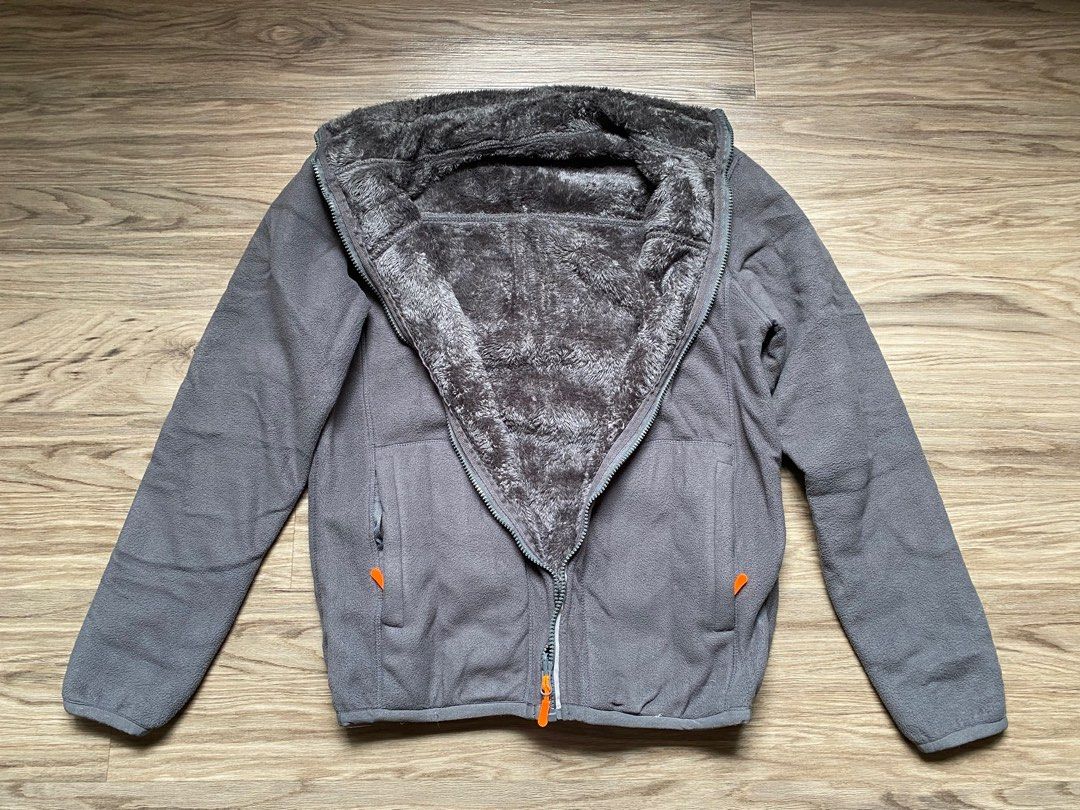 Jacket (Category: Everything Else) located in Singapore. Submitted by matthewtcl (Listing ID 1326730267, Image 3). Description: Used once Available in Black and Gray Black - XL size Gray - L size.