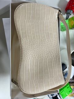 （分類：）位於 。 由 venuslam_c 提交（商品編號 1326802828，圖片 1）。簡介： 。