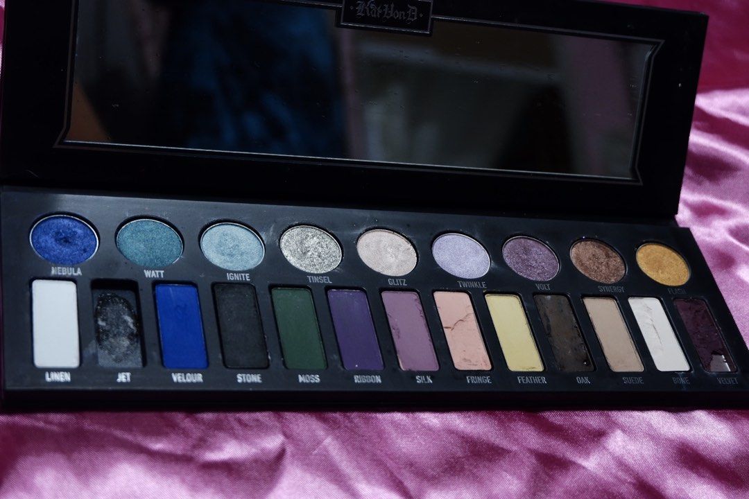Kat Von D metal eyeshadow pallette (Category: Makeup) located in Caloocan City. Submitted by portiahermes (Listing ID 1326780504, Image 2). Description: May flaw kaya selling this for super low price. swatched lang kaso accidentally na scratched ung ibang pallete. missing 1 shade. originally cost 3k+ Selling this for only 500 fix na po yan Pick up sampaloc manila.