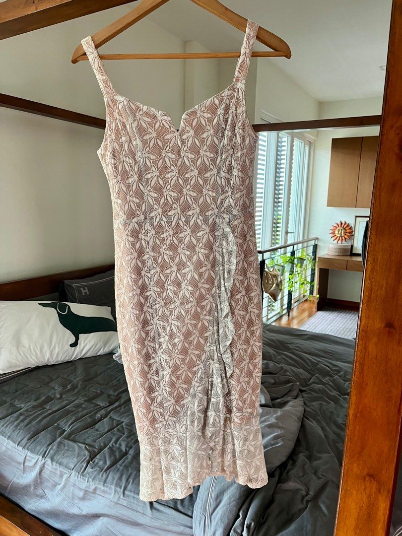 Elseth lace ruffle hem dress cheap