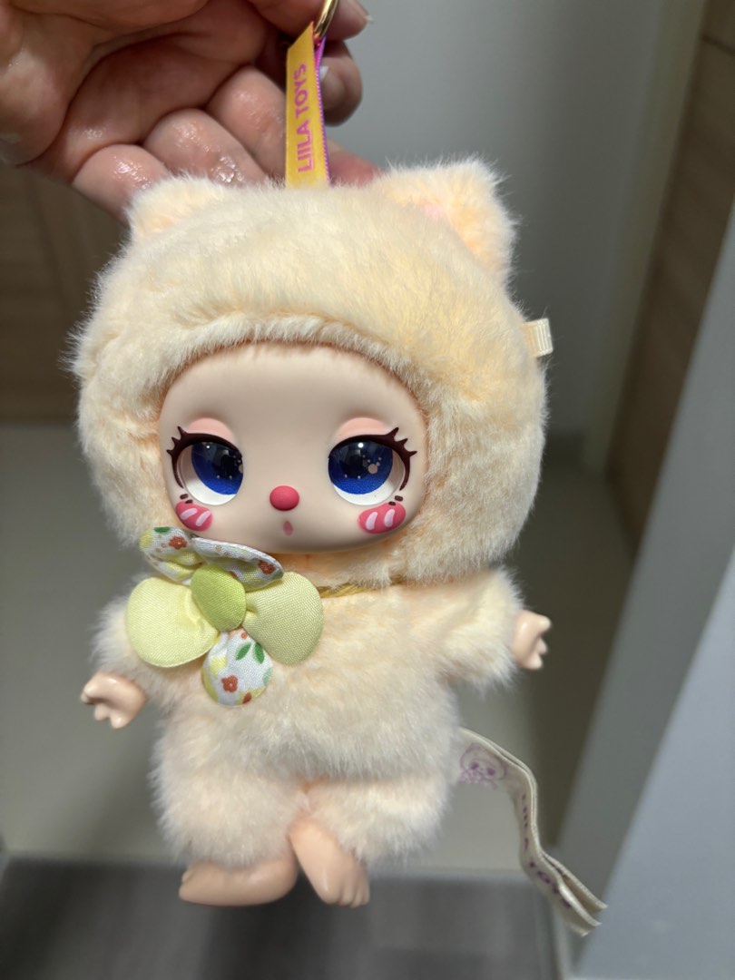 Lila lucky cat in cream banana colour, Hobbies & Toys, Toys & Games on