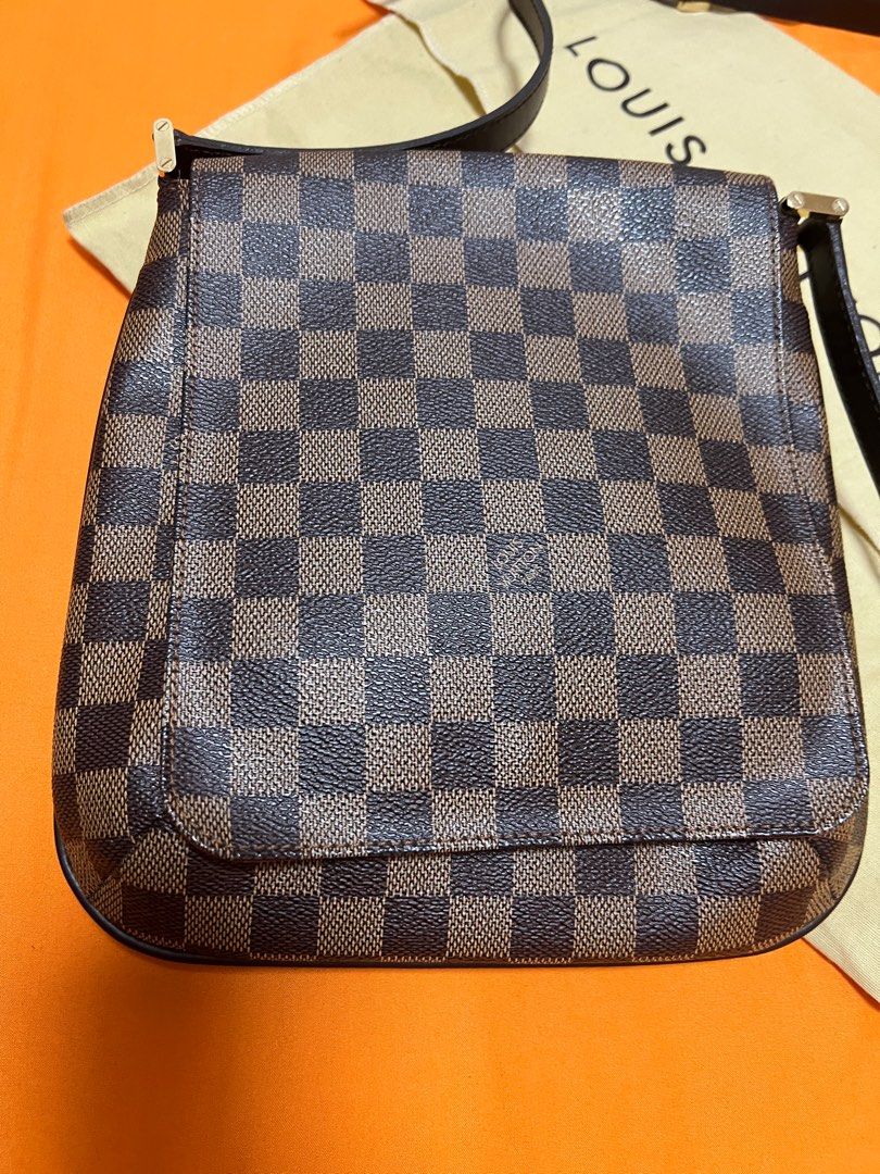 Lv damier crossbody store