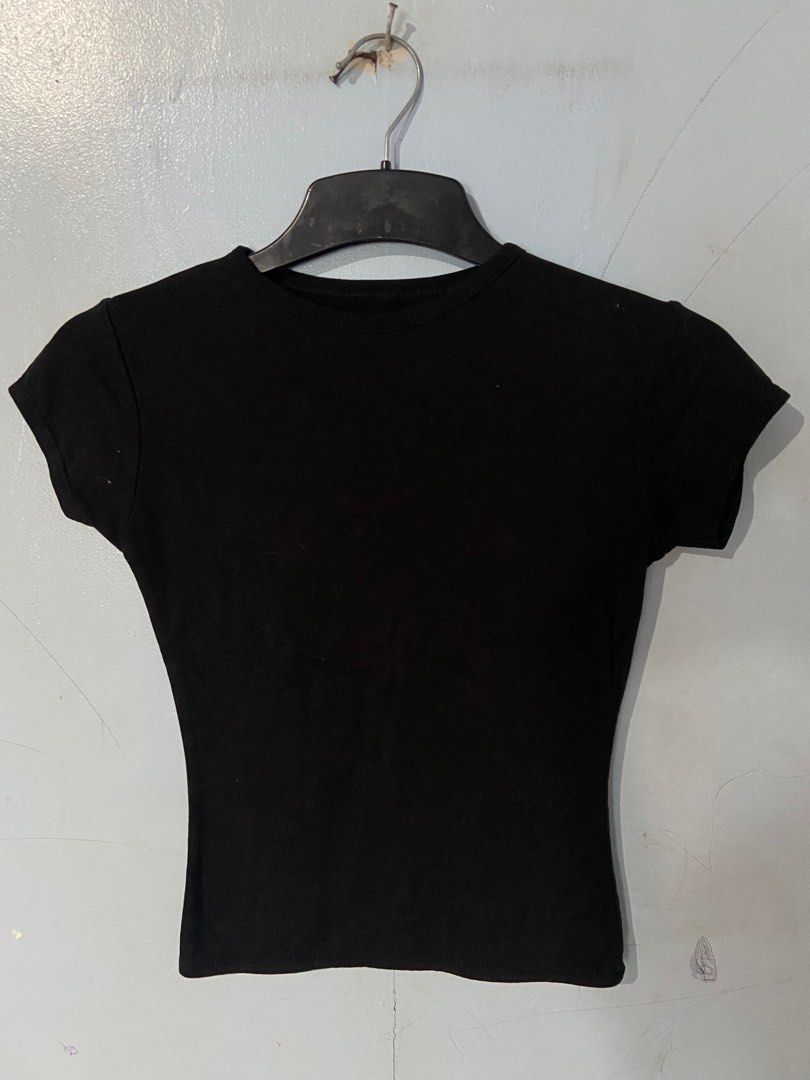 Mera Basic double lining top (Category: Shirts) located in Paranaque City. Submitted by shnn121699_ (Listing ID 1326664362, Image 1). Description: .