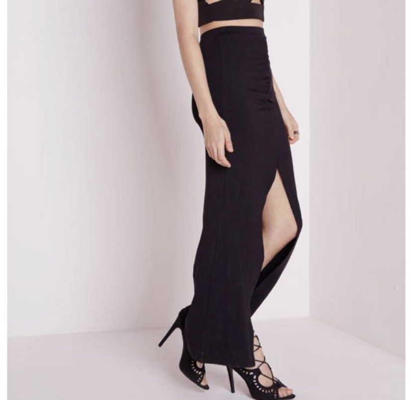 Missguided Black ruched Midi Skirt