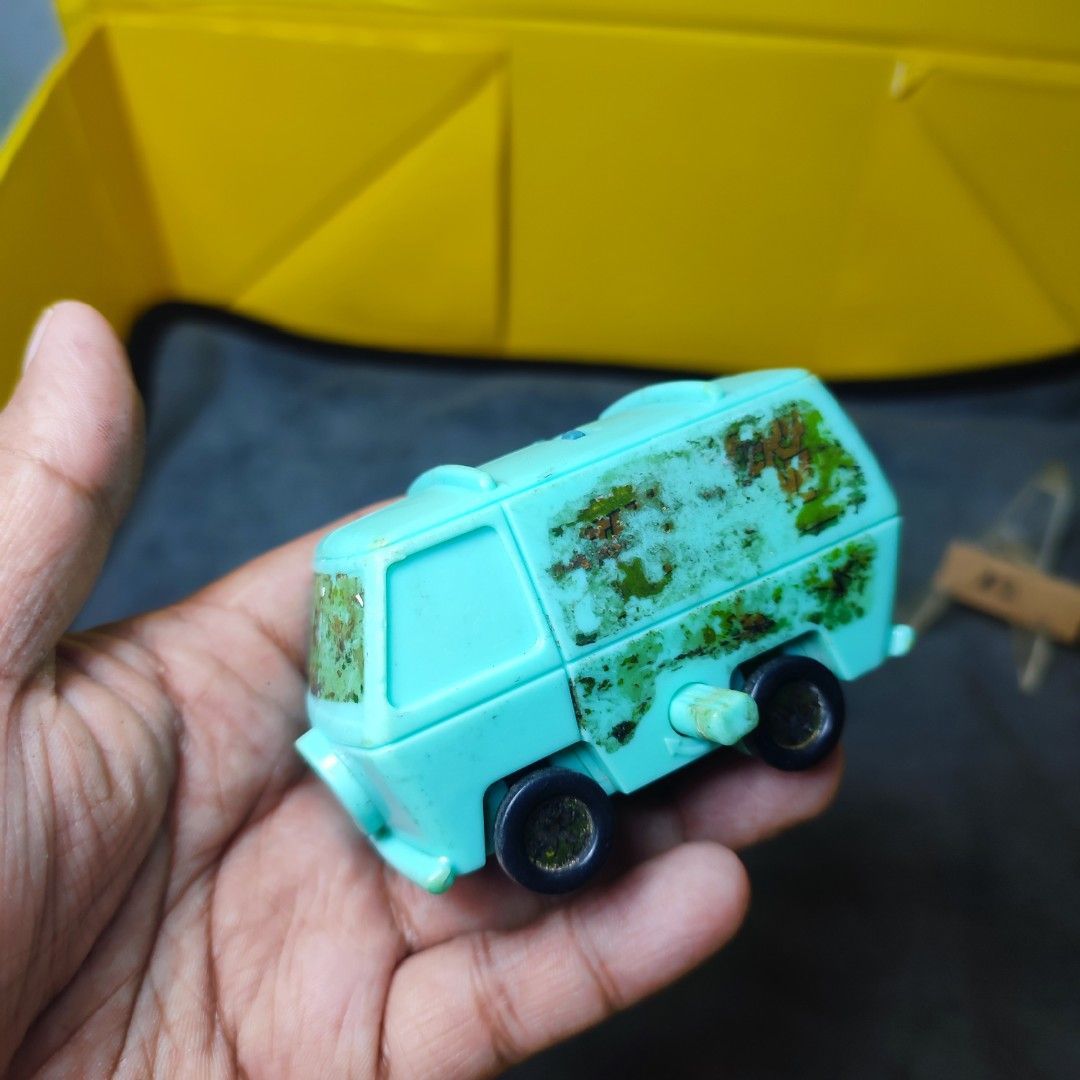 Mystery machine (Category: Vehicle & Diecast Models) located in Pasig City. Submitted by akindzshop2 (Listing ID 1326704487, Image 3). Description: .