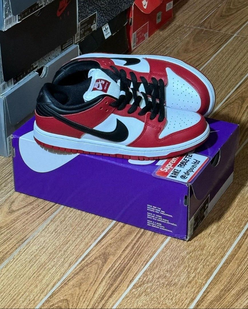 nike sb dunk low Chicago (Category: Sneakers) located in Mandaluyong City. Submitted by dripunltd (Listing ID 1326828183, Image 1). Description: nike sb dunk low chicago size 9 brand new 12,000 ig:@dripunltd.