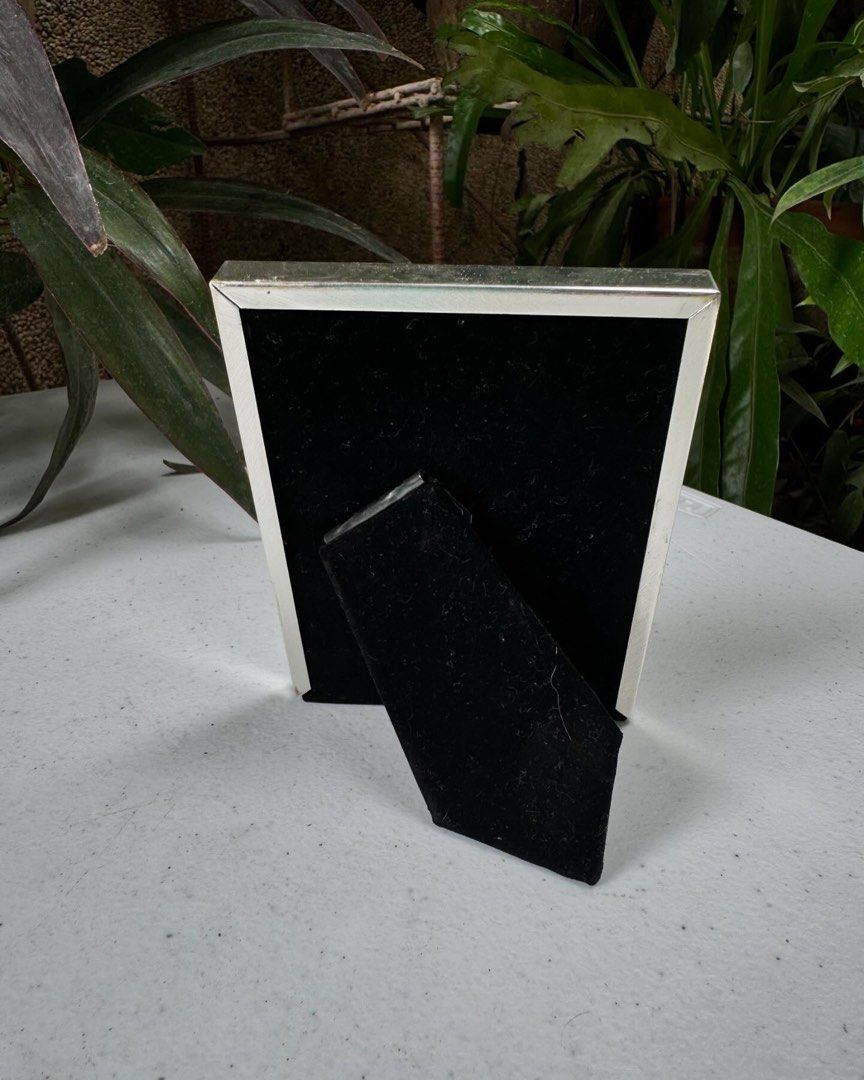 One piece silver picture frame (Category: Frames & Pictures) located in Davao. Submitted by parteawares2 (Listing ID 1326732567, Image 3). Description: One piece silver picture frame .
