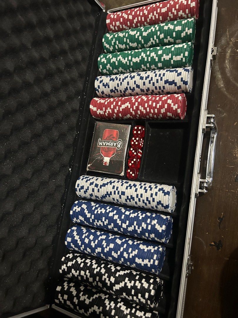 Poker Set with 2 deck of cards (Category: Board Games & Puzzles) located in Quezon City. Submitted by adarpgaming (Listing ID 1326774589, Image 1). Description: Qc location No issues Reason for selling: Barely used.