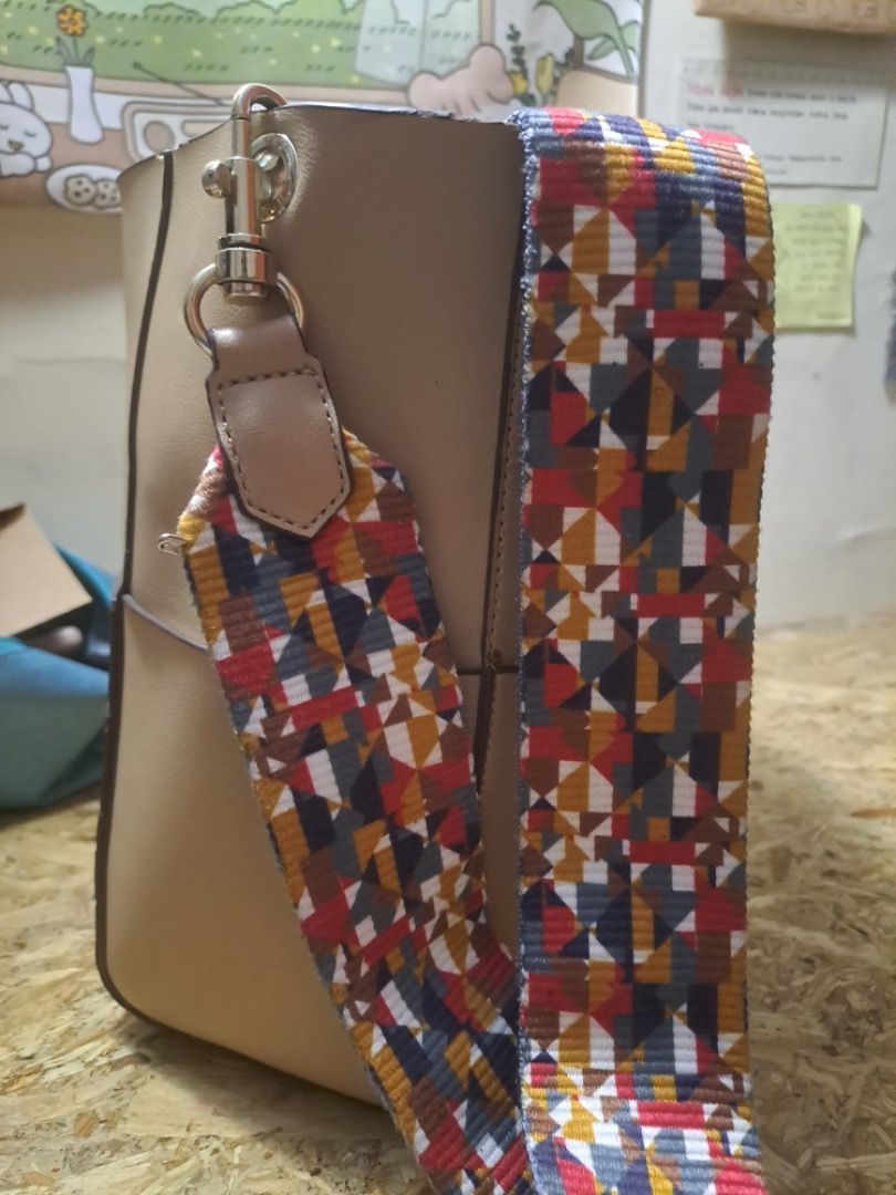 Hush puppies sisi bucket bag hot sale
