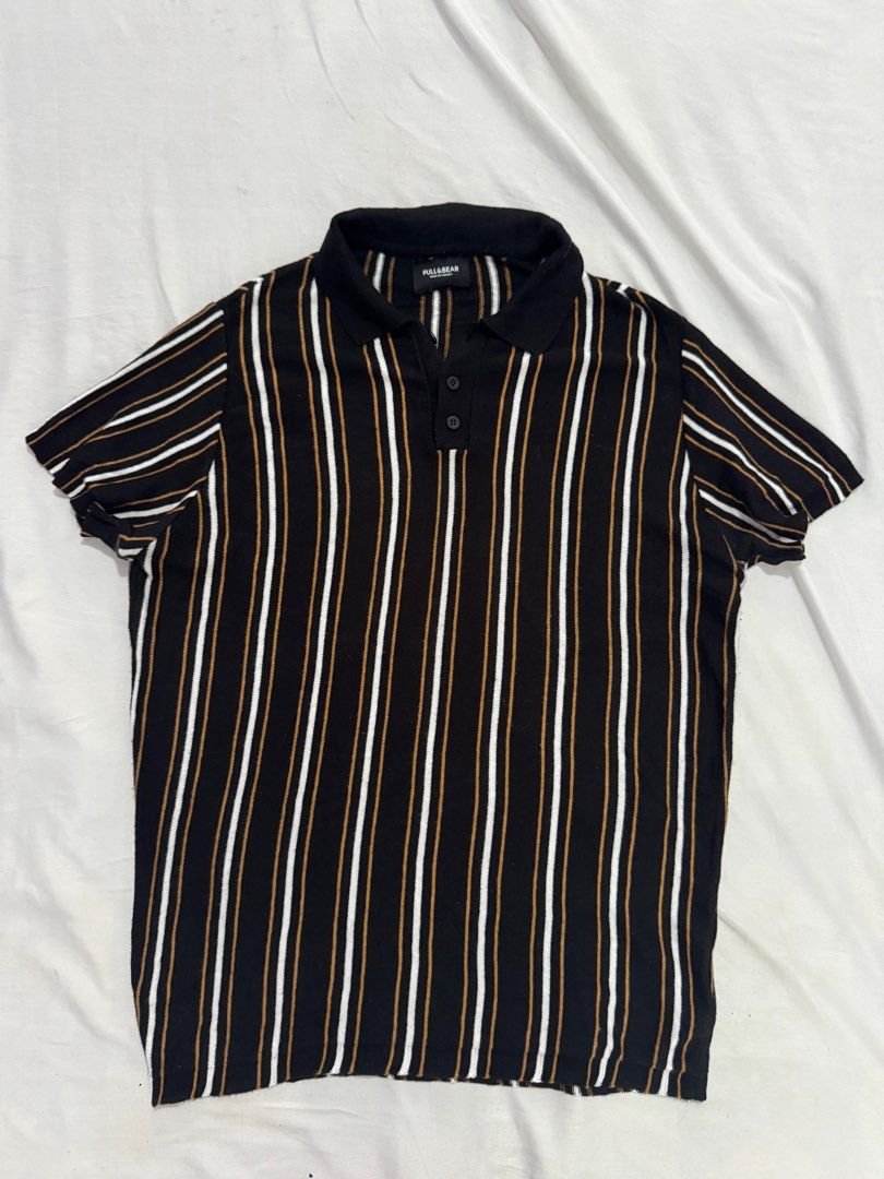 Pull and Bear Knitted Vertical Stripes polo Shirt (Category: Tshirts & Polo Shirts ) located in Tuguegarao City. Submitted by louphi (Listing ID 1326761906, Image 2). Description: Pull and Bear Knitted Vertical Stripes polo Shirt Size M 21x26 Color rate 9.5/10 Condition 9.5/10 Good as new.