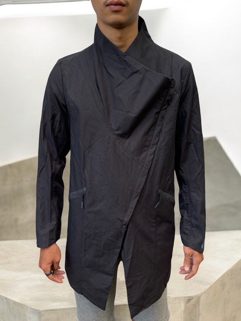 nike asymmetrical jacket