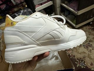 （分類：）位於 。 由 a.plustraders 提交（商品編號 1326757111，圖片 1）。簡介： 。