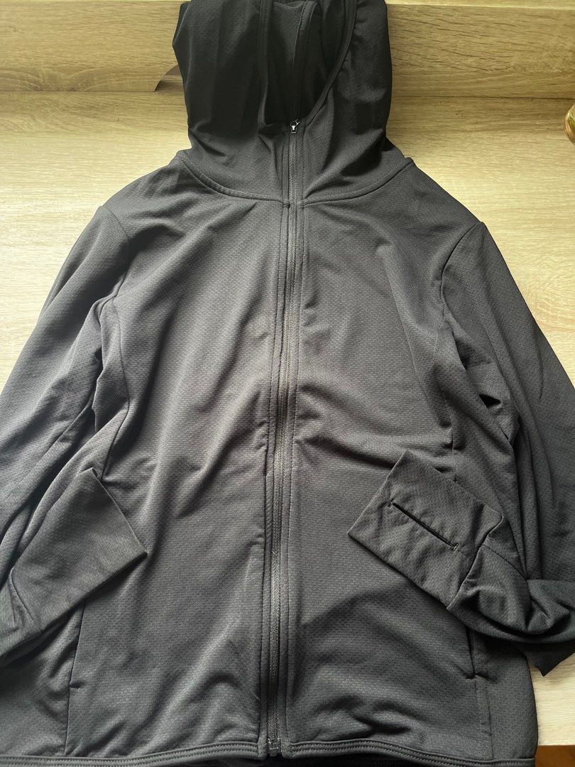 Running jacket with thumb holes online
