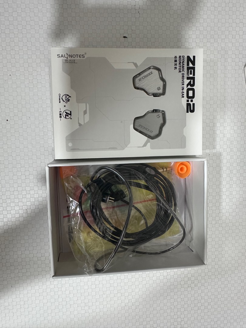 Salnotes Zero 2, Audio, Earphones on Carousell