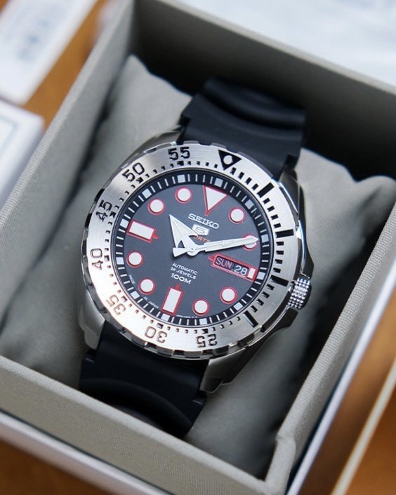 Seiko 5 Sports Monster Ref. SRP601 SRP601J1