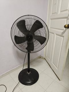 (Category: ) located in . Submitted by yaseka (Listing ID 1326741919, Image 1). Description: .