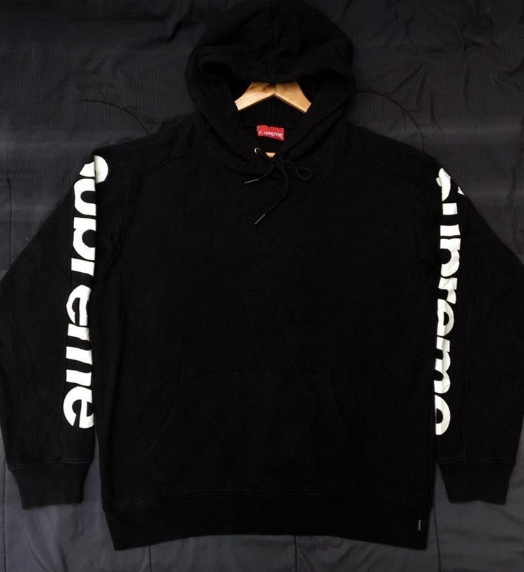 Supreme Sideline Hoodie Hooded Sweatshirt Black Size XL 25x28 As New Condition 9.5 10 Color Rate NO FLAWS 1500 Only Men s Fashion Coats Jackets and Outerwear on Carousell