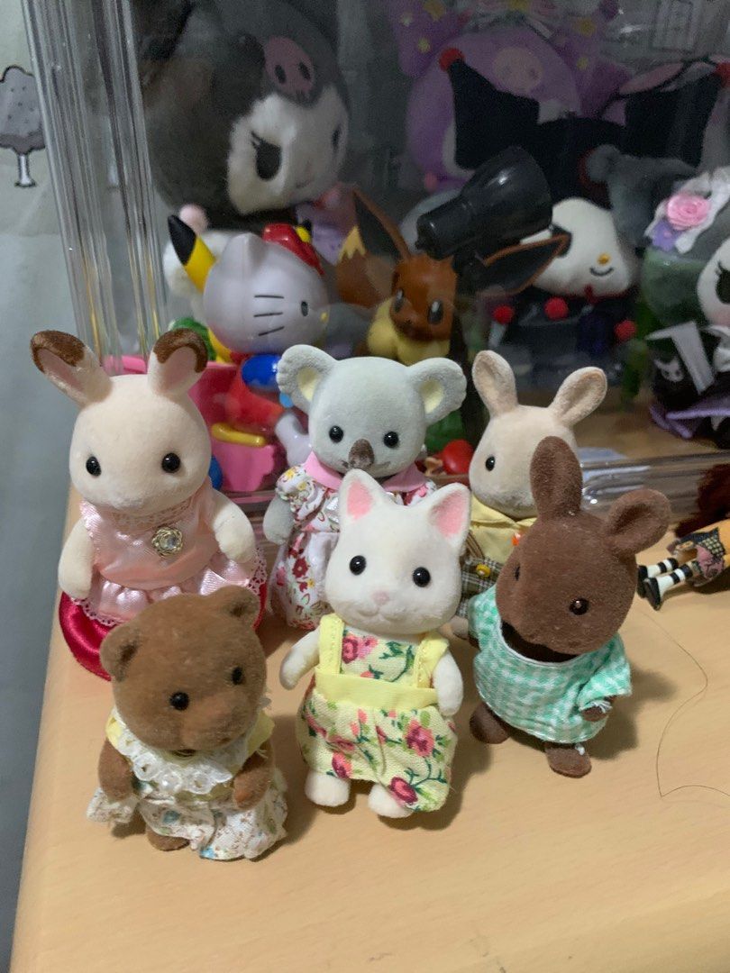 Sylvanian Family (Category: Figurines & Statues) located in Pateros City. Submitted by sheng_23 (Listing ID 1326672472, Image 1). Description: Take all.