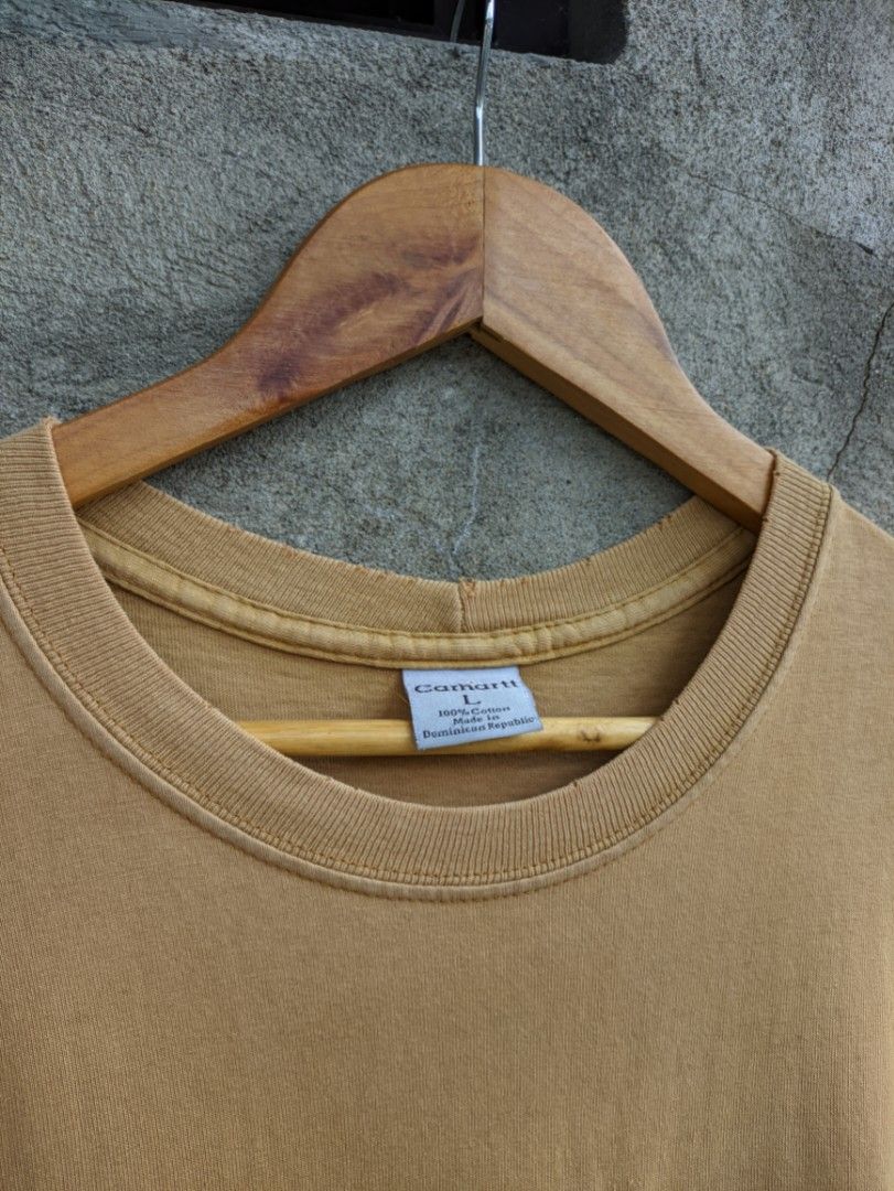 Thrashed Carhartt pocket tee - fits XL (Category: Tshirts & Polo Shirts ) located in Makati City. Submitted by johnmullergames (Listing ID 1326806787, Image 2). Description: Thrashed / beaters condition holes / fade / loose stitch sa baba.