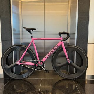 (Category: ) located in . Submitted by Wheelprosg (Listing ID 1326776348, Image 1). Description: .