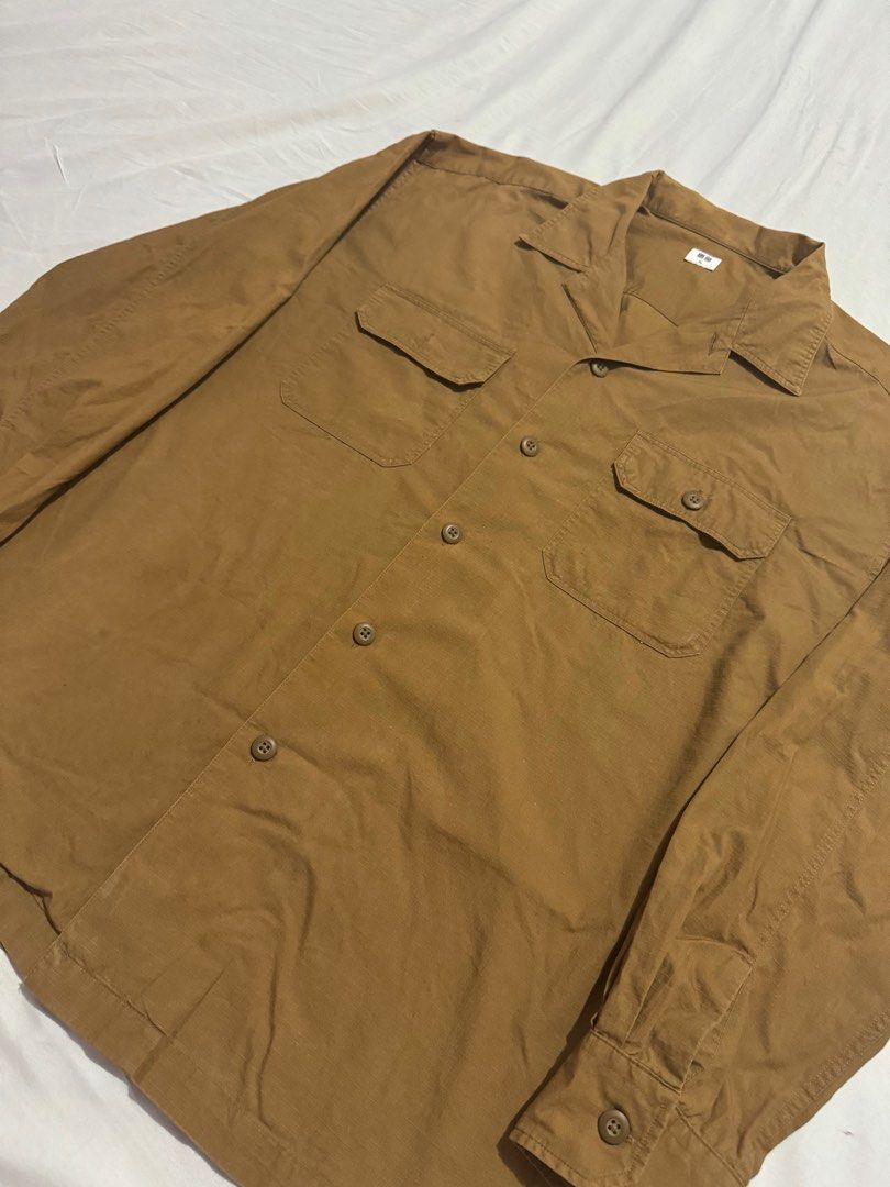 Uniqlo Longsleeves Double Pocket (Category: Coats, Jackets and Outerwear) located in Tuguegarao City. Submitted by louphi (Listing ID 1326757544, Image 2). Description: Uniqlo Longsleeves Double Pocket Like new condition Size XL 24x29.5 Color rate 9.5/10 Condition 10/10 No issues.