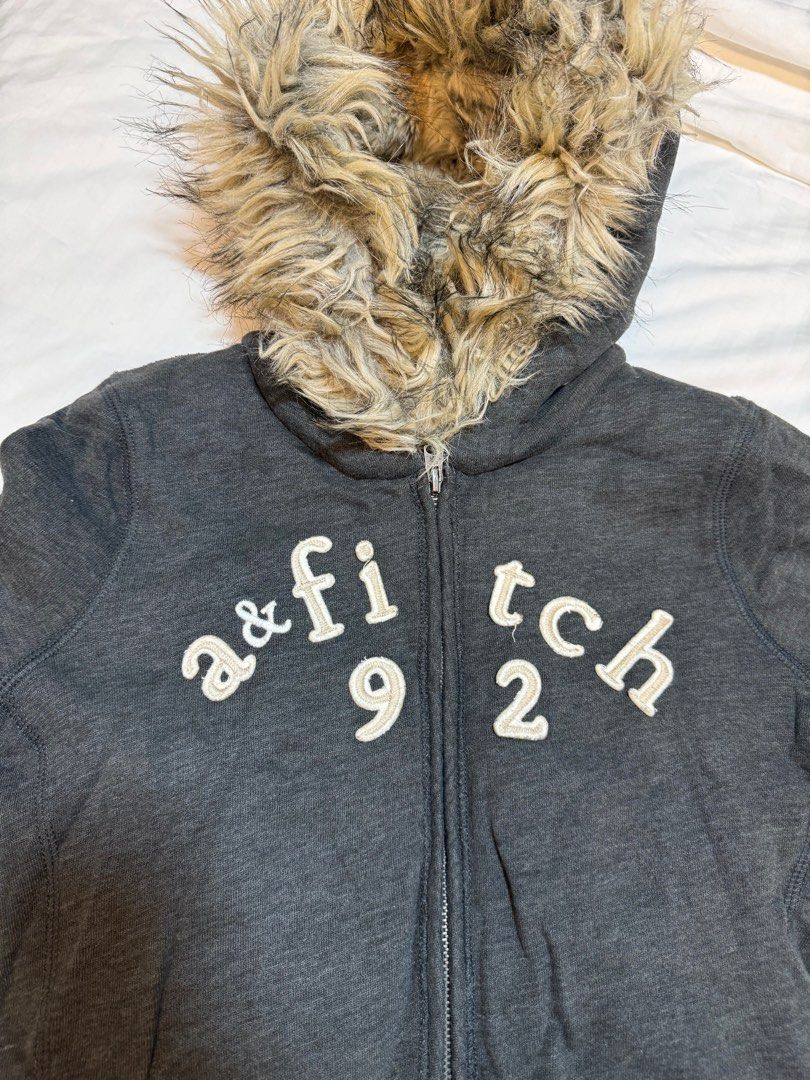 Abercrombie kids fur hoodie Women s Fashion Coats Jackets and Outerwear on Carousell