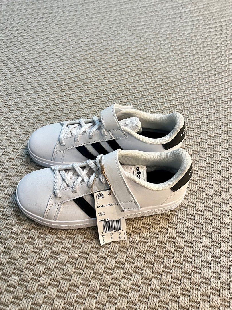 Adidas grand court (Category: Sneakers) located in Quezon City. Submitted by choomichob (Listing ID 1326913314, Image 3). Description: Bought in the States Brand new Unisex.