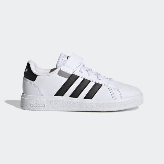 Adidas grand court (Category: Sneakers) located in Quezon City. Submitted by choomichob (Listing ID 1326913314, Image 1). Description: Bought in the States Brand new Unisex.