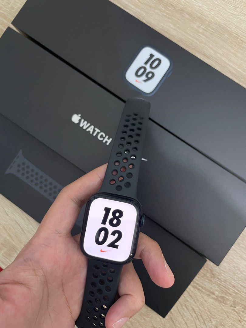 Apple Watch Nike Black Edition, Barang Mewah, Jam Tangan di