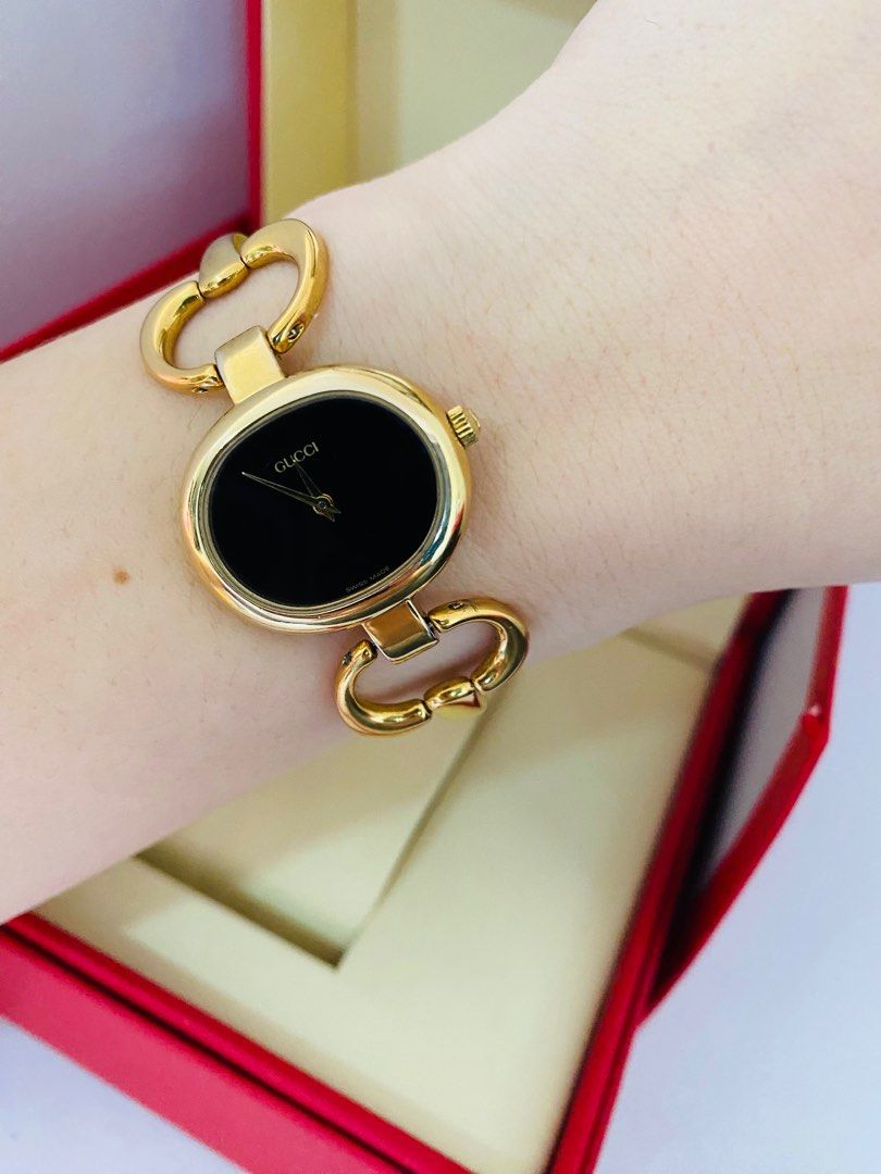 Auth Gucci 1600 Bangle Watch for Ladies