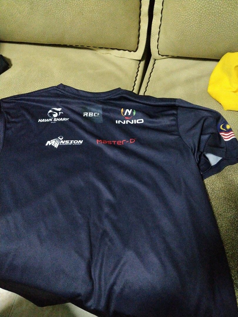 Badminton Clothes, Sports Equipment, Sports & Games, Racket & Ball