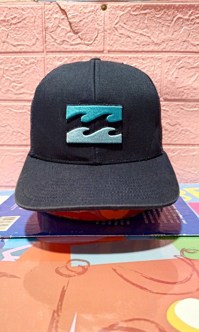 Billabong Net Cap (Category: Caps & Hats) located in Quezon City. Submitted by SuotKalyeManila (Listing ID 1326982202, Image 2). Description: Manage your expectations preloved caps po ito at hindi po brandnew minsan po may mga minimal flaws sign of usage pero usable pa po ang presyo po ay depende sa condition ng cap Condition: Excellent Size: One Size Fits All Color Rate: 9/10 No Issue laba na and ready to wear Location: Novaliches Quezon City/ M