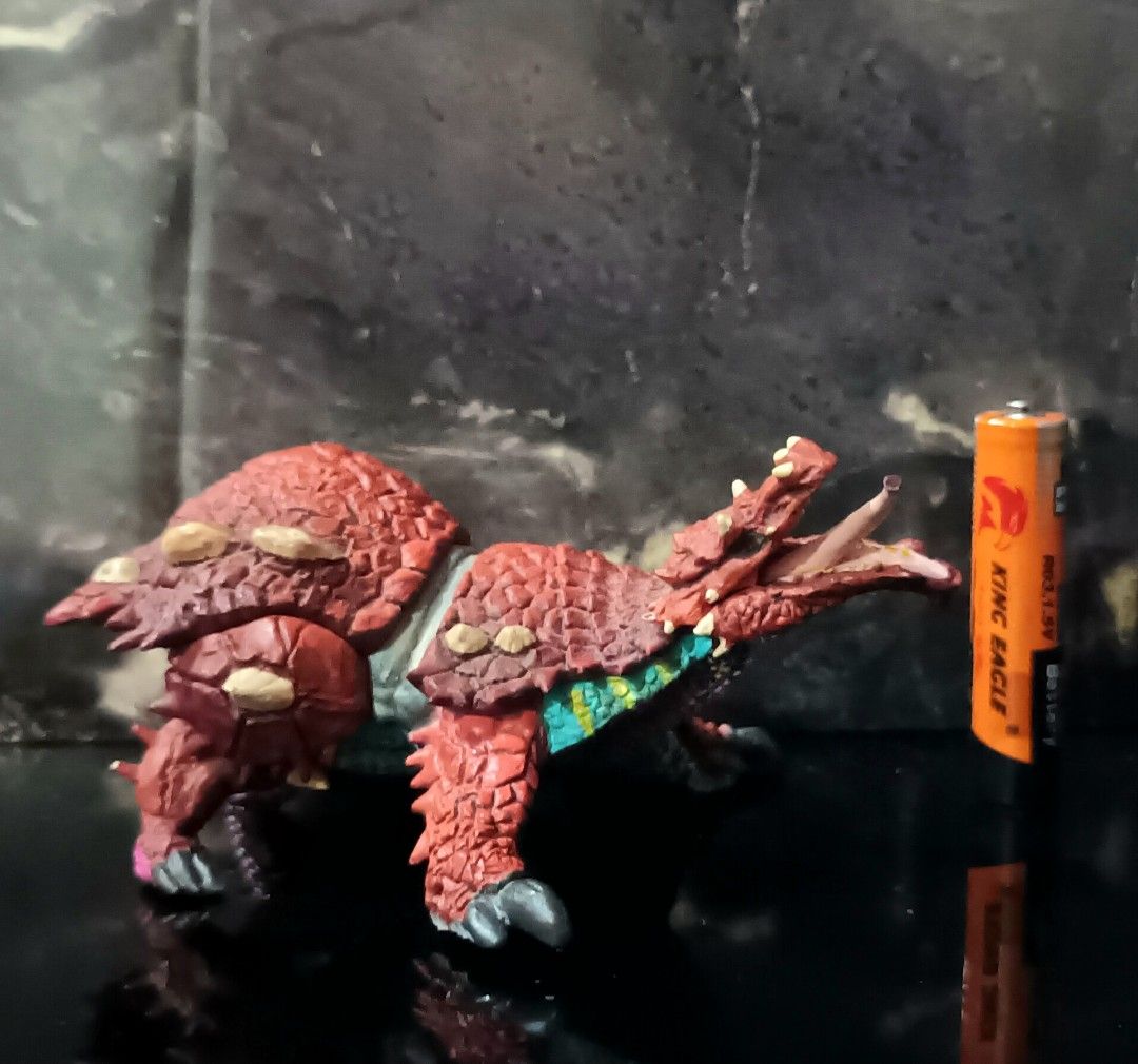 Capcom Monster Hunter Volvidon Figure (Category: Figurines & Statues) located in Minglanilla. Submitted by collectorboy143 (Listing ID 1326849366, Image 1). Description: .