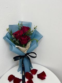 (Category: ) located in . Submitted by yifloral (Listing ID 1326959656, Image 1). Description: .