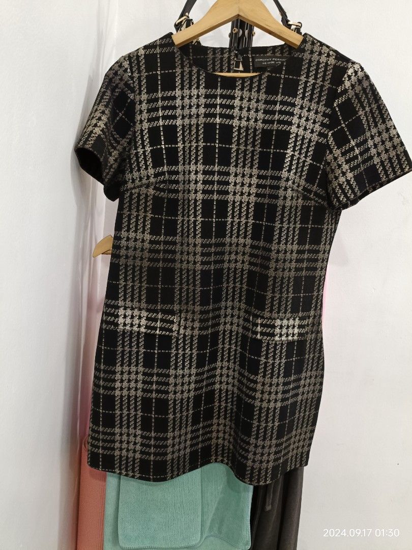 Dorothy Perkins Black and Gold Dress Women s Fashion Dresses Sets Dresses on Carousell