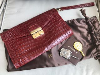 (Category: ) located in . Submitted by thesize0shopaholic (Listing ID 1326888316, Image 1). Description: .
