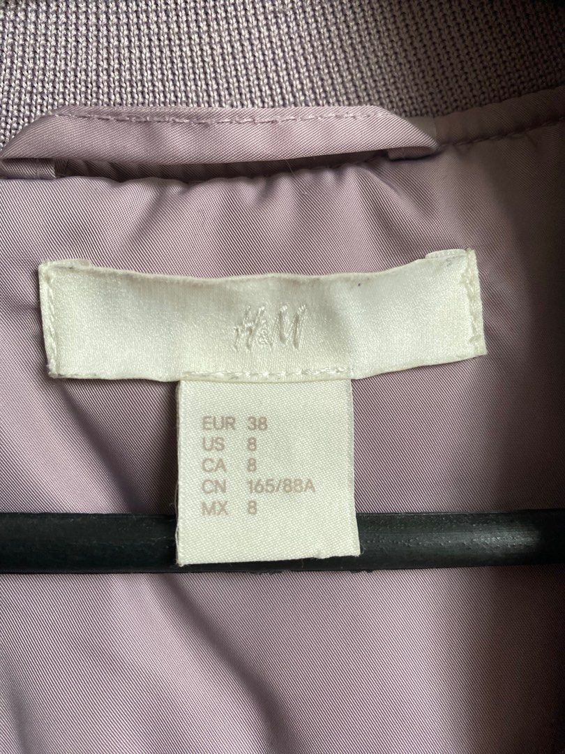 H&M Purple Bomber Jacket (Category: Coats, Jackets and Outerwear) located in Antipolo. Submitted by declutter.clothes (Listing ID 1326870158, Image 2). Description: small to medium.