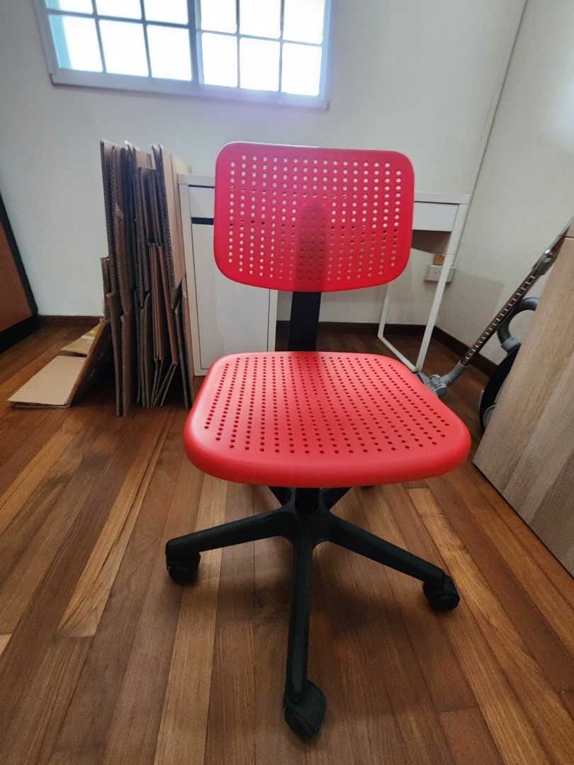 Ikea alrik swivel chair and adjustable on sale