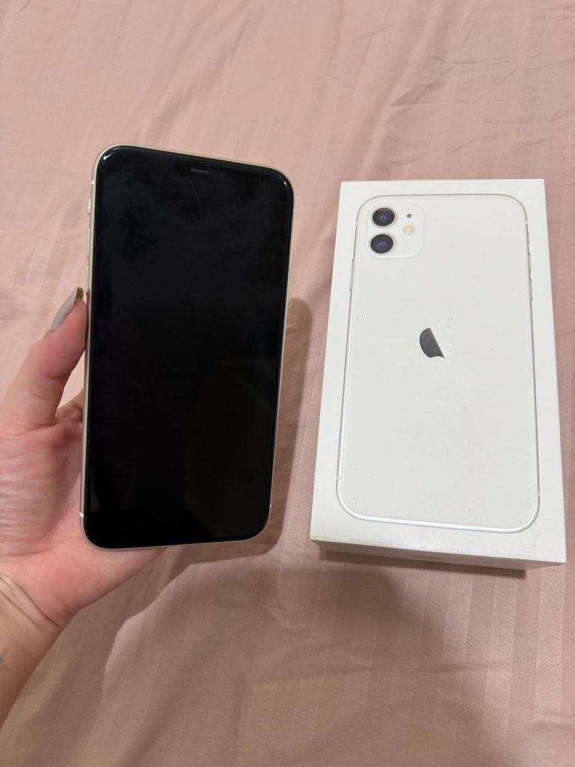 Iphone 11 128gb with Free Accessories (Category: iPhone 11 Series) located in Cebu City. Submitted by gerikaquintos (Listing ID 1326849993, Image 3). Description: Battery health 77% With some scratches on the screen (see photos) Rfs: Upgrade Inclusions: Charger head (not apple brand) 2 wires (one long and one short— not apple brand) 2 free case (check my other listing) All buttons and features still working perfect condition .