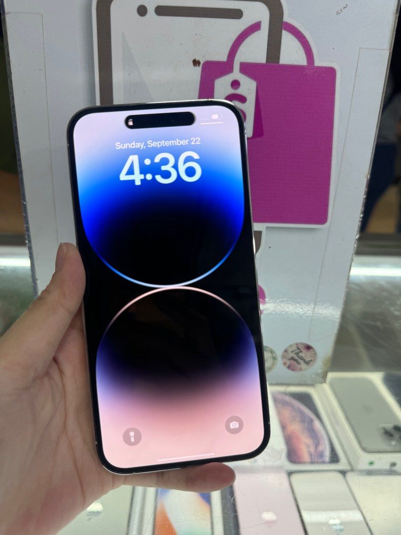 iphone 14 pro max 512gb dual sim 2ndhand (Category: iPhone 14 Series) located in Cainta. Submitted by vine_gadget_shop (Listing ID 1326936585, Image 2). Description: iphone 14 pro max 512gb dual sim 2ndhand complte package hk variant check all u want pick up store greenhills shopping center we accept trade in we accepy credit card and ggives installment we do cod and door to door we ship nationwide for fast transaction call 09277368323 look for v