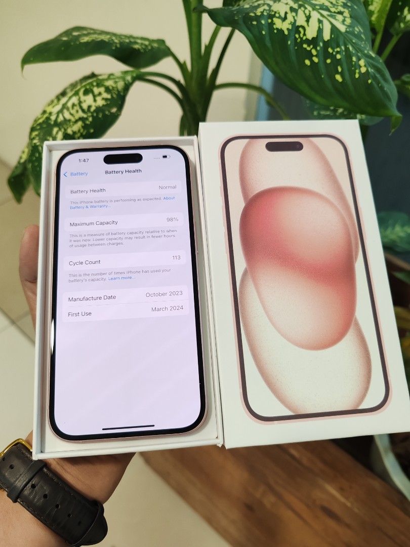 Iphone 15 128 smartlocked (Category: iPhone 15 Series) located in Quezon City. Submitted by ronalynac40976 (Listing ID 1326943637, Image 2). Description: iphone 15 128 smartlocked 98% batteri health good condition with box, usb, case pick up store in greenhills shopping center We ship nationwide via lbc +SF We accept swap/trade in We accept creditcard by installment+% we accept ggives & spaylater+% dm or call for fast transaction 09425544556/0927