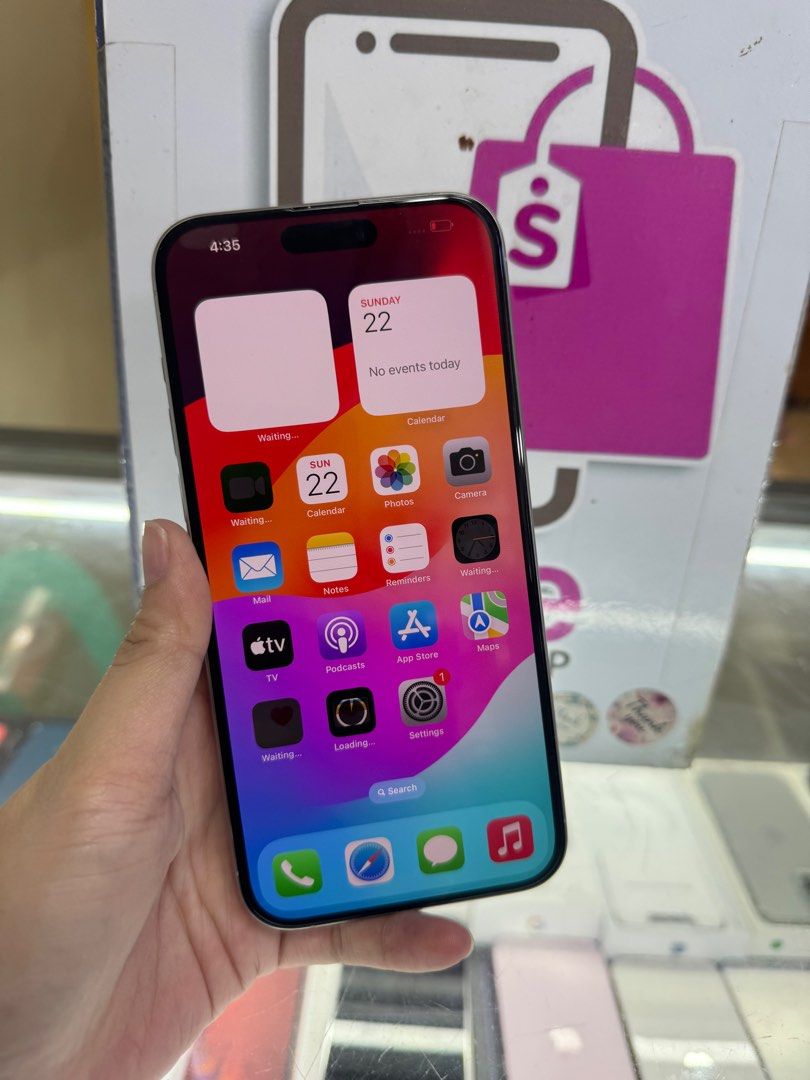 iphone 15 pro max 512gb dual sim 2ndhand (Category: iPhone 15 Series) located in Cainta. Submitted by vine_gadget_shop (Listing ID 1326960192, Image 2). Description: iphone 15 pro max 512gb dual sim 2ndhand complete package no issue check all u want pick up store greenhills shopping center we accept trade in we accepy credit card and ggives installment we do cod and door to door we ship nationwide for fast transaction call 09277368323 look for vi