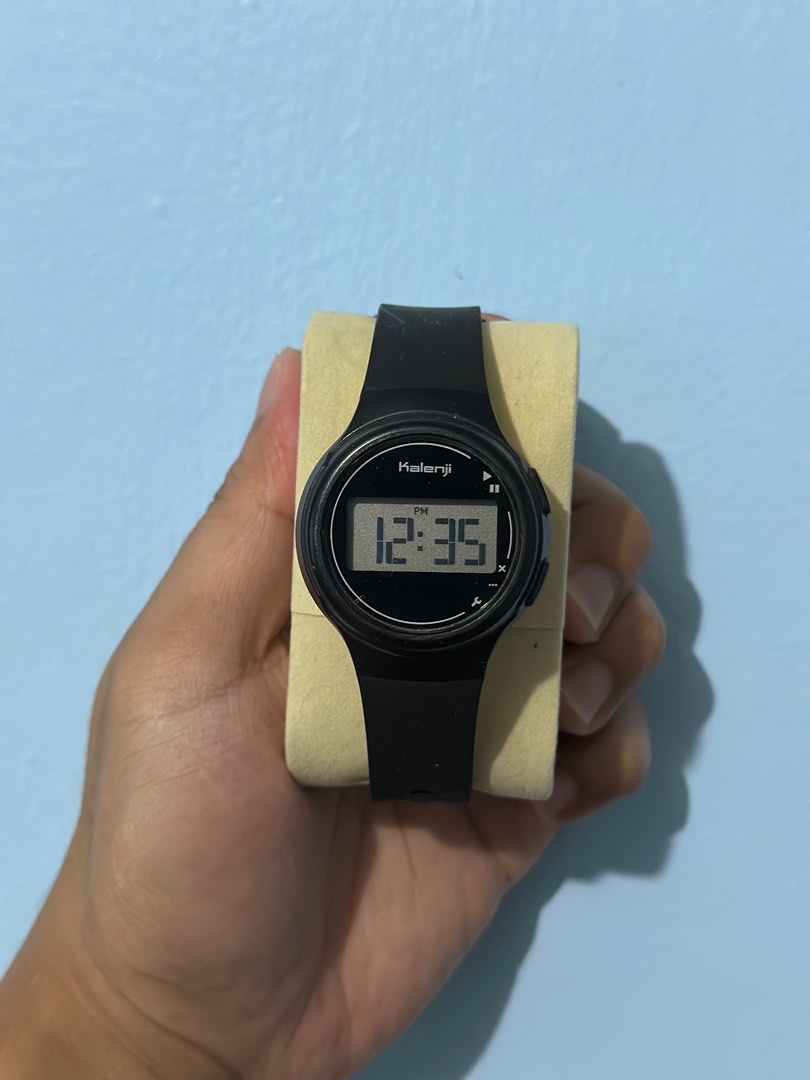 W100 watch decathlon on sale