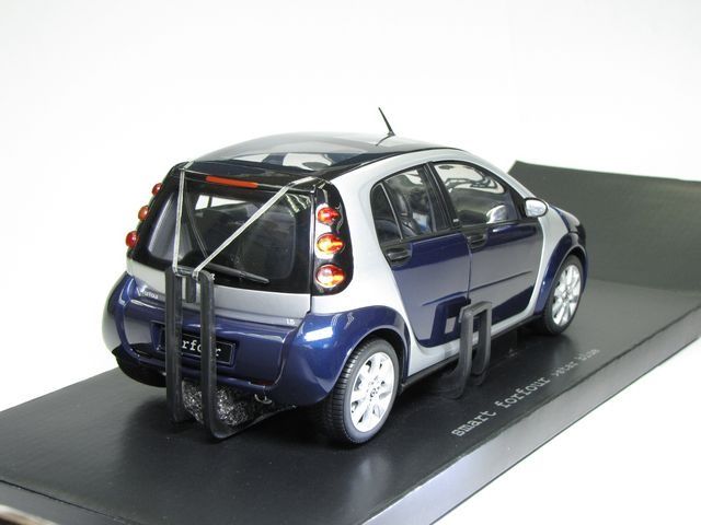 京商 1/18 smart forfour Kyosho - 1-18 Smart for four 精品模型車, 興趣
