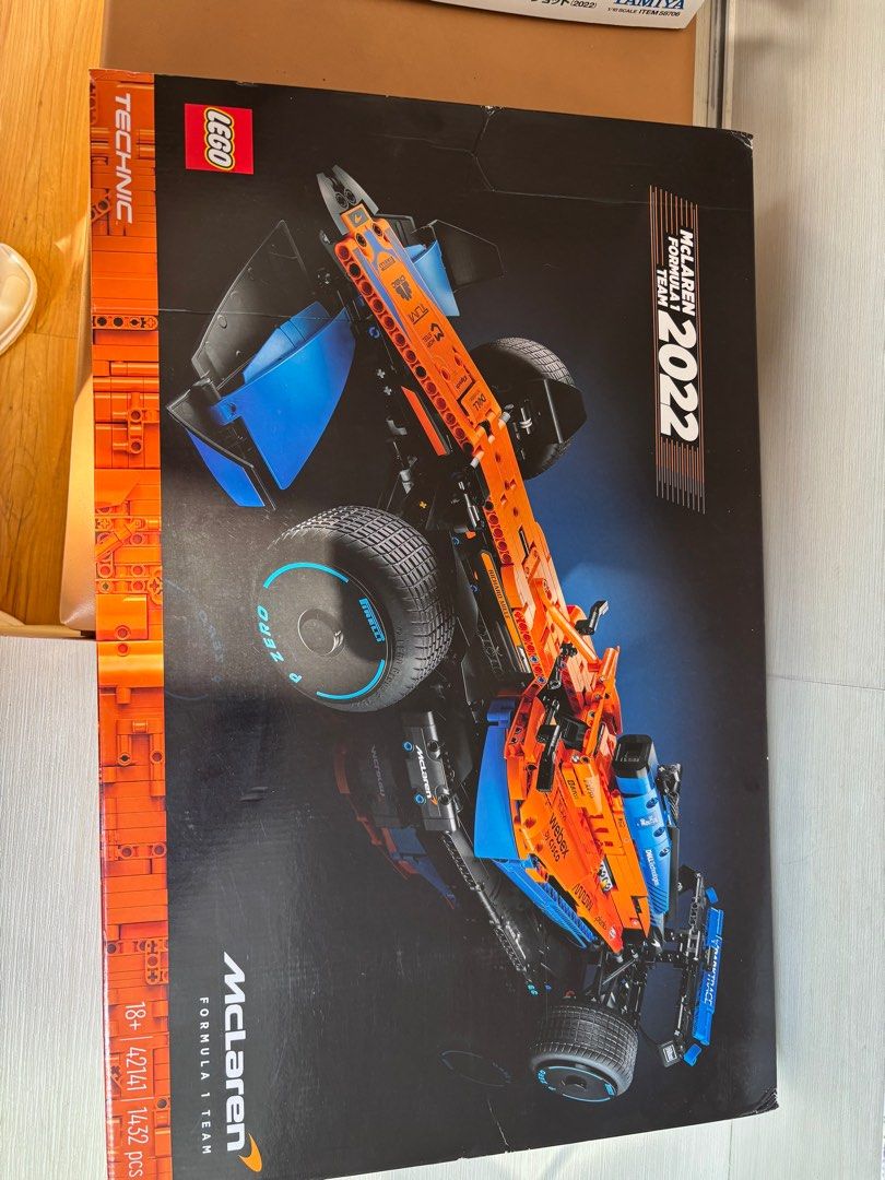 Lego McLaren 2022 1400 pieces
